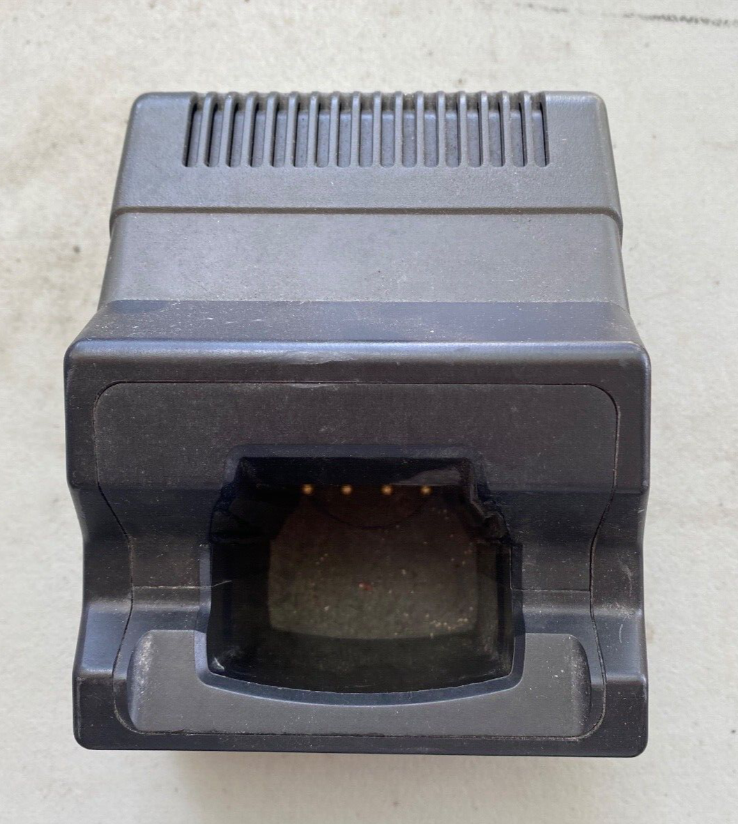 MaCom Tri-Chemistry Rapid Charger CH-104560 for P7100/P7200 Ch-104560-026