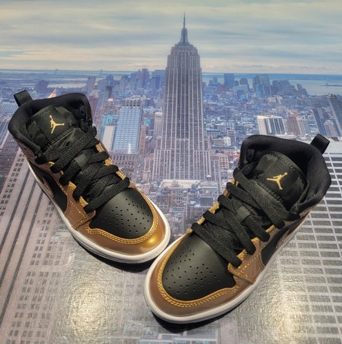 Nike Air Jordan 1 Mid SE Black/Metallic Gold-White PreSchool