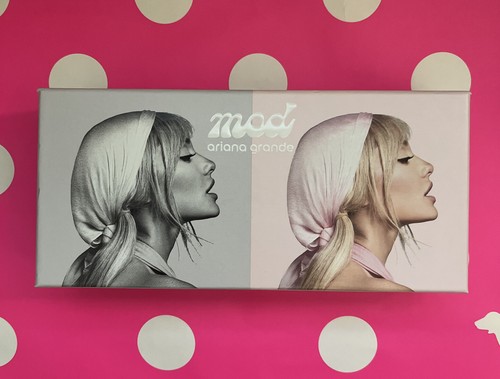 ArianaGrande “MOD Duo Set” E.D.P 30ml Ariana Grande MOD Duo Set BLUSH & VANILLA Eau de Parfum