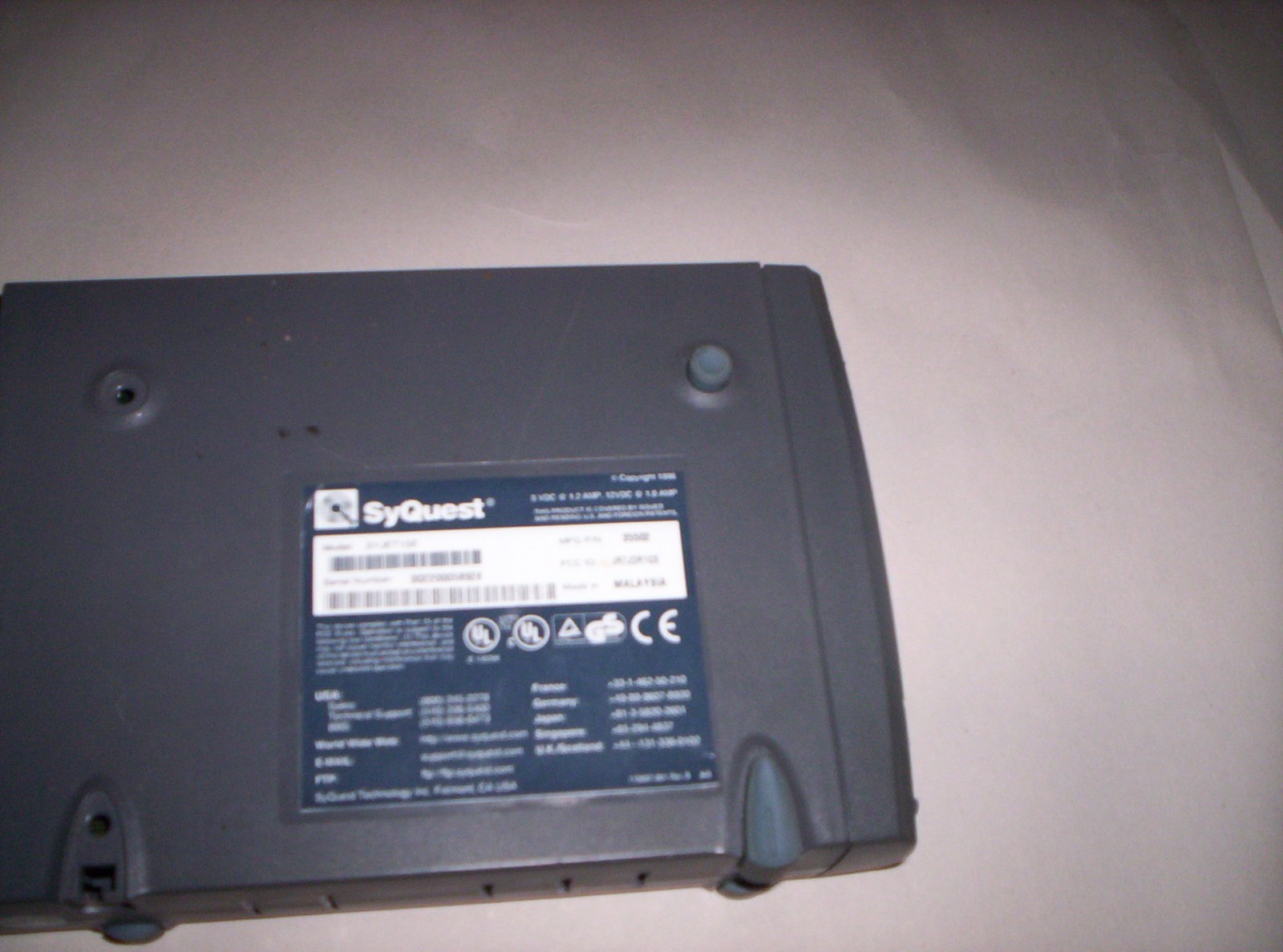 Syquest SyJet 1.5 GB External SCSI Drive SYJET1SE 1.5GB NO CABLES