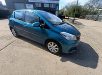 2013 Toyota Yaris 1.33 VVT-i TR 5dr HATCHBACK Petrol Manual