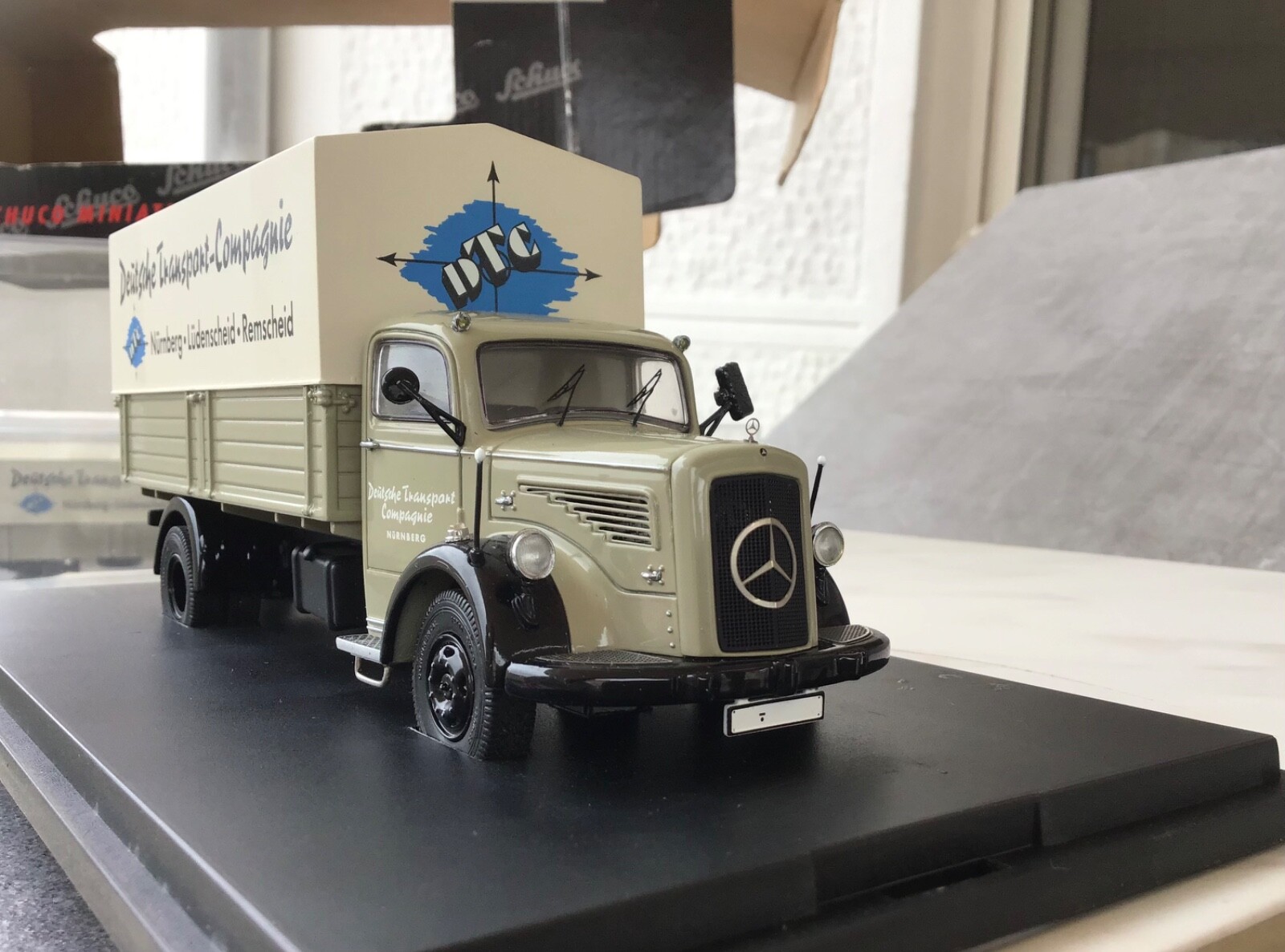 TSM/'72 M-Benzメルセデスベンツ 600 Limoリモ1/43 TSM 1:43 1963 Mercedes-Benz 600 Pullman: State Limousine