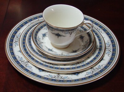 Minton Grasmere Blue 5 piece place setting --  NEW - Excellent