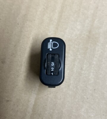 2002-2006 Dodge Mercedes Sprinter Front Dash Headlamp Switch OEM 0005444831