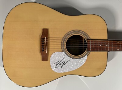 Zach Top JSA Autograph Signed Guitar Epiphone Acoustic