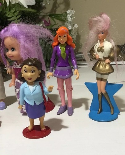 Lot of 14 Dolls: Disney, Barbie/Various Mixed Used NICE collection