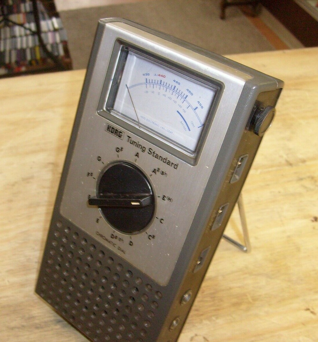 コルグ チューニングトレーナーWT-10　希少品　美品 コルグ チューニングトレーナーWT-10 希少品 美品 - メルカリ