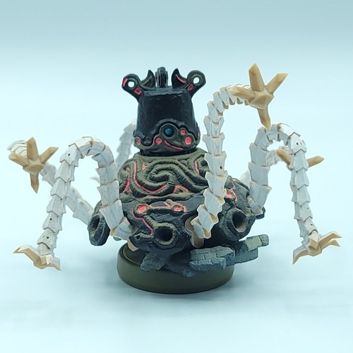 NINTENDO AMIIBO Zelda Breath of The Wild GUARDIAN Figure