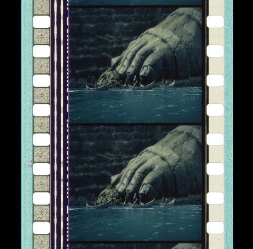 LOTR: Fellowship of Ring - River / Foot of King - 35mm 5 Cell Film Strip SC188