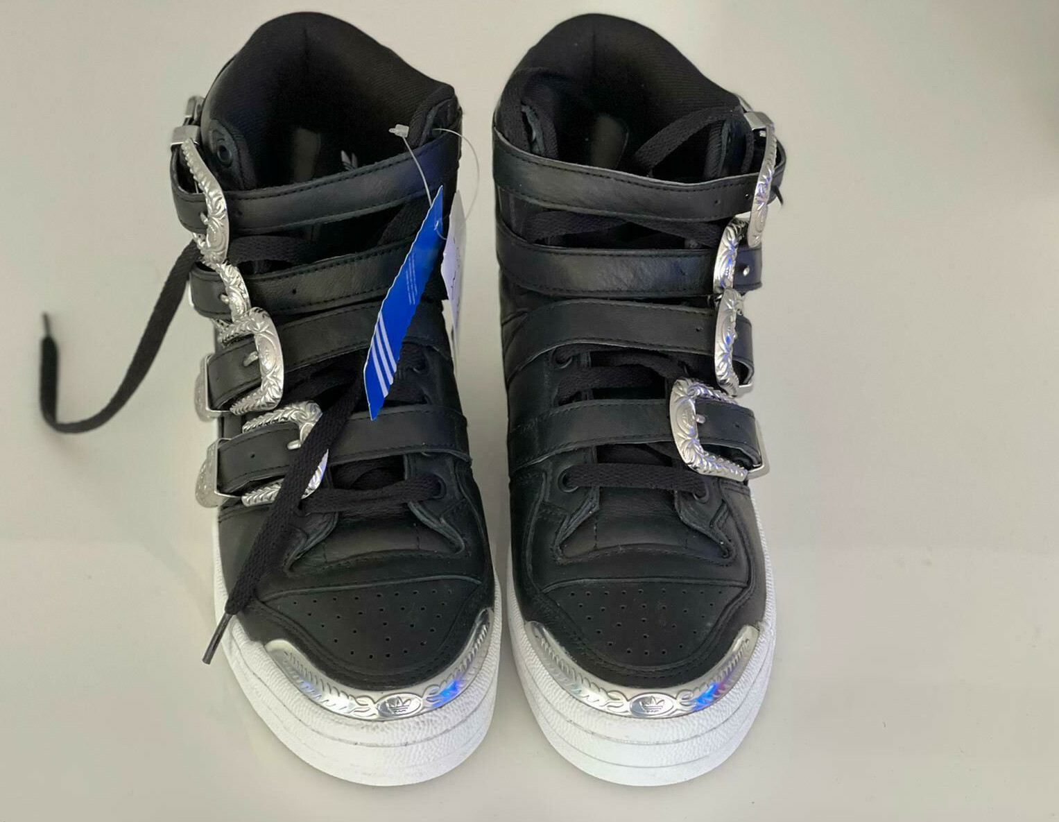 Jeremy Scott X adidas Js Forum Hi (Silver look Buckle) Size Jeremy Scott X adidas Js Forum Hi (Silver look Buckle) Size