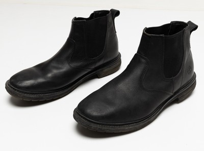 logan bay chelsea boots