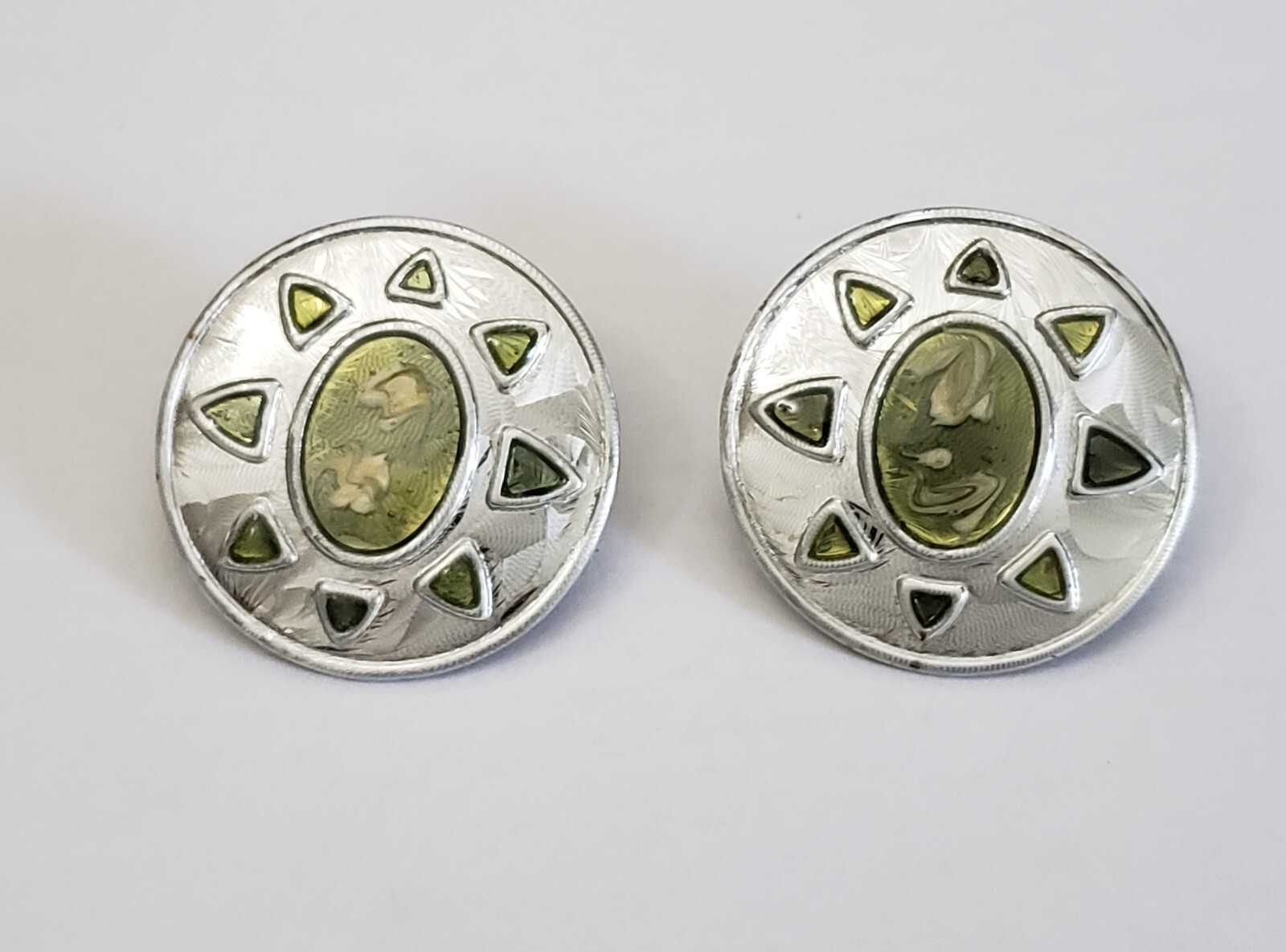 1-Pair Pierced Earrings Round Enamel Silver Tone 1.25 in Multicolor Vintage