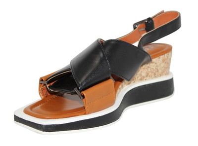 

Женские сандалии Tara на танкетке с ремешком на щиколотке Extreme Shoes, Black/tan, Sandal
