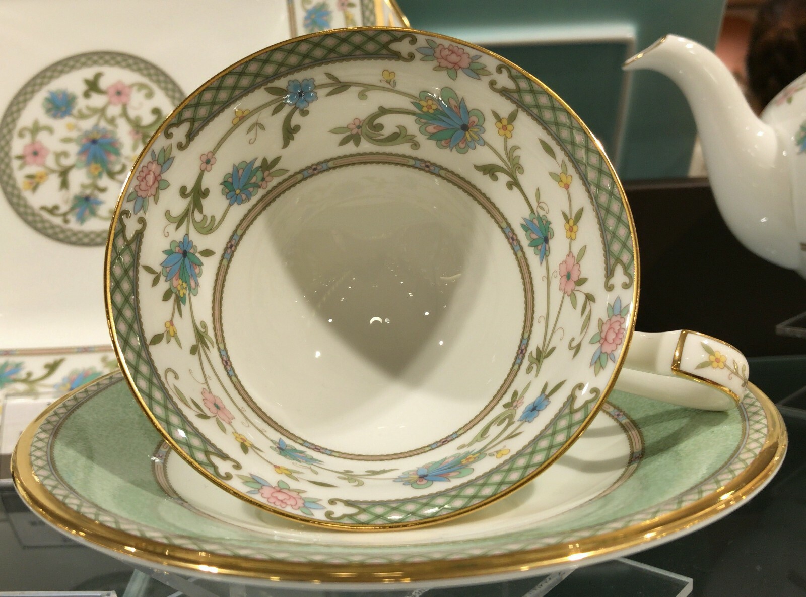Noritake Yoshino Cup & Saucer (green) / Genuine Gift 9983J Noritake Yoshino Cup & Saucer (green) / Genuine Gift 9983J