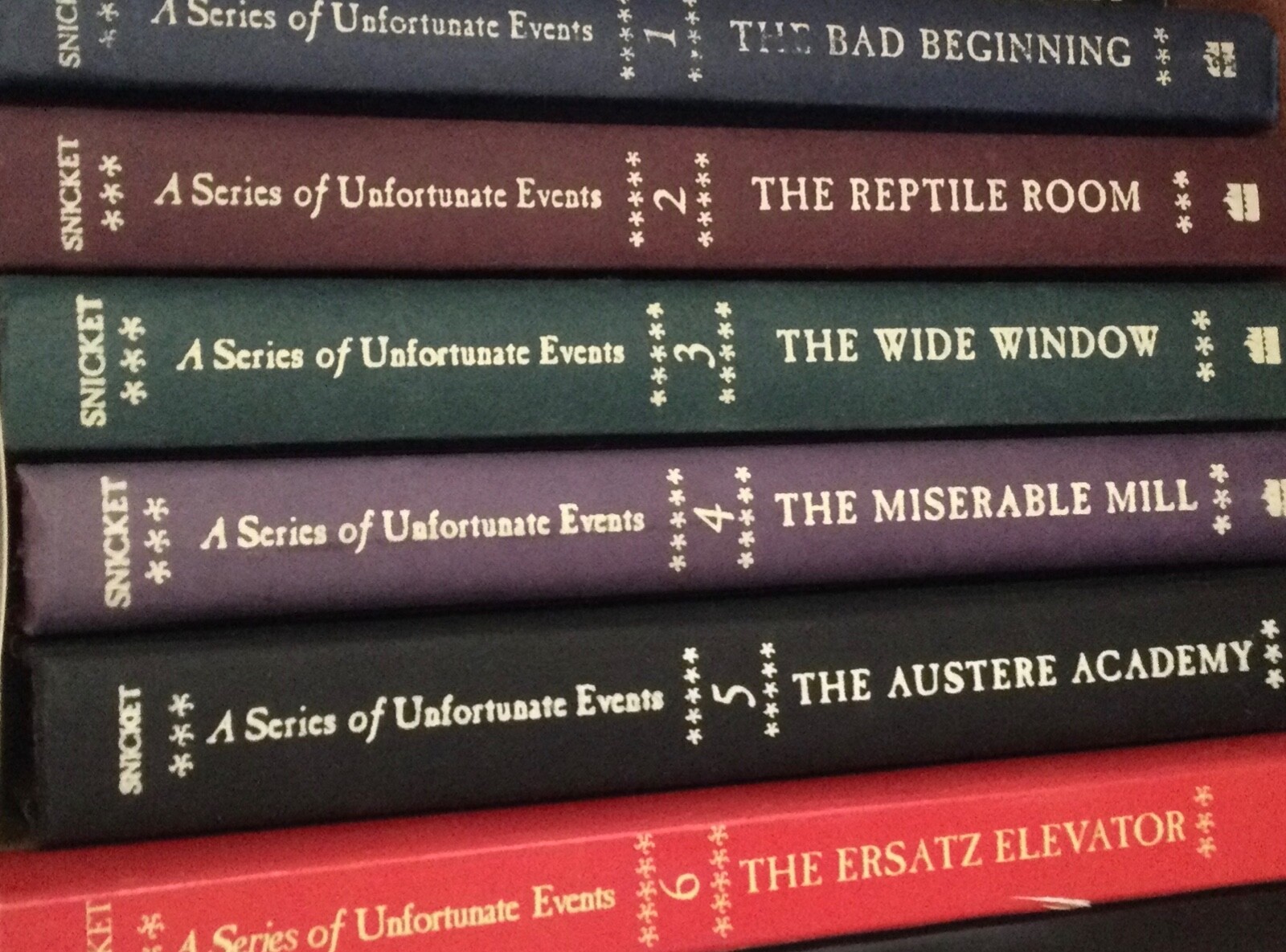 値下げ中！【中古】A Series of Unfortunate Events A Series of Unfortunate Events by Lemony Snicket 1-6 Books