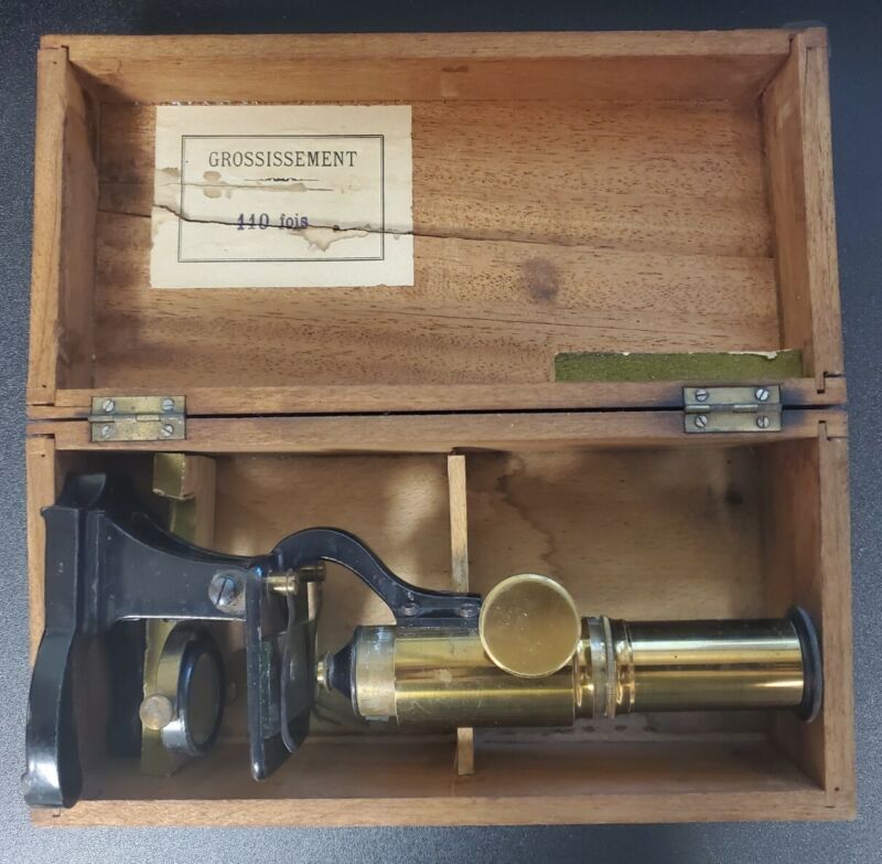 Antique Grossissement brass / iron microscope with original walnut box