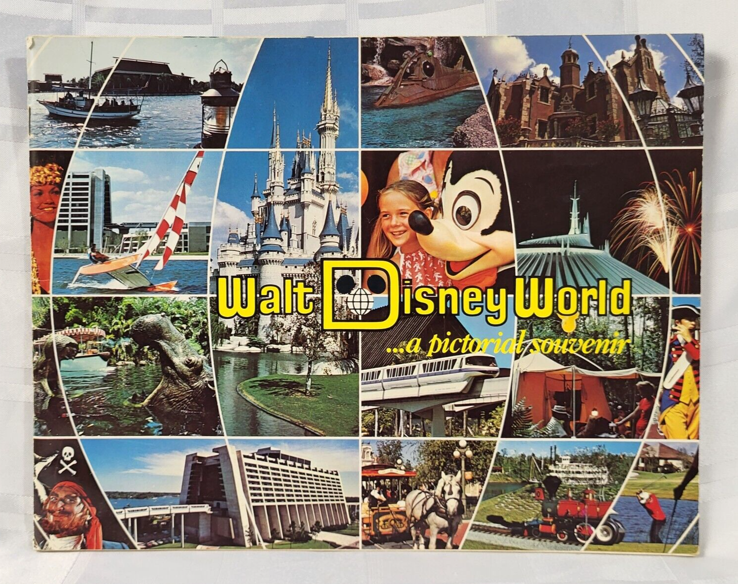 ウォルト・ディズニー・ワールドA Pictorial Souvenir 写真集 1971 WALT DISNEY WORLD A PICTORIAL SOUVENIR VINTAGE THEME