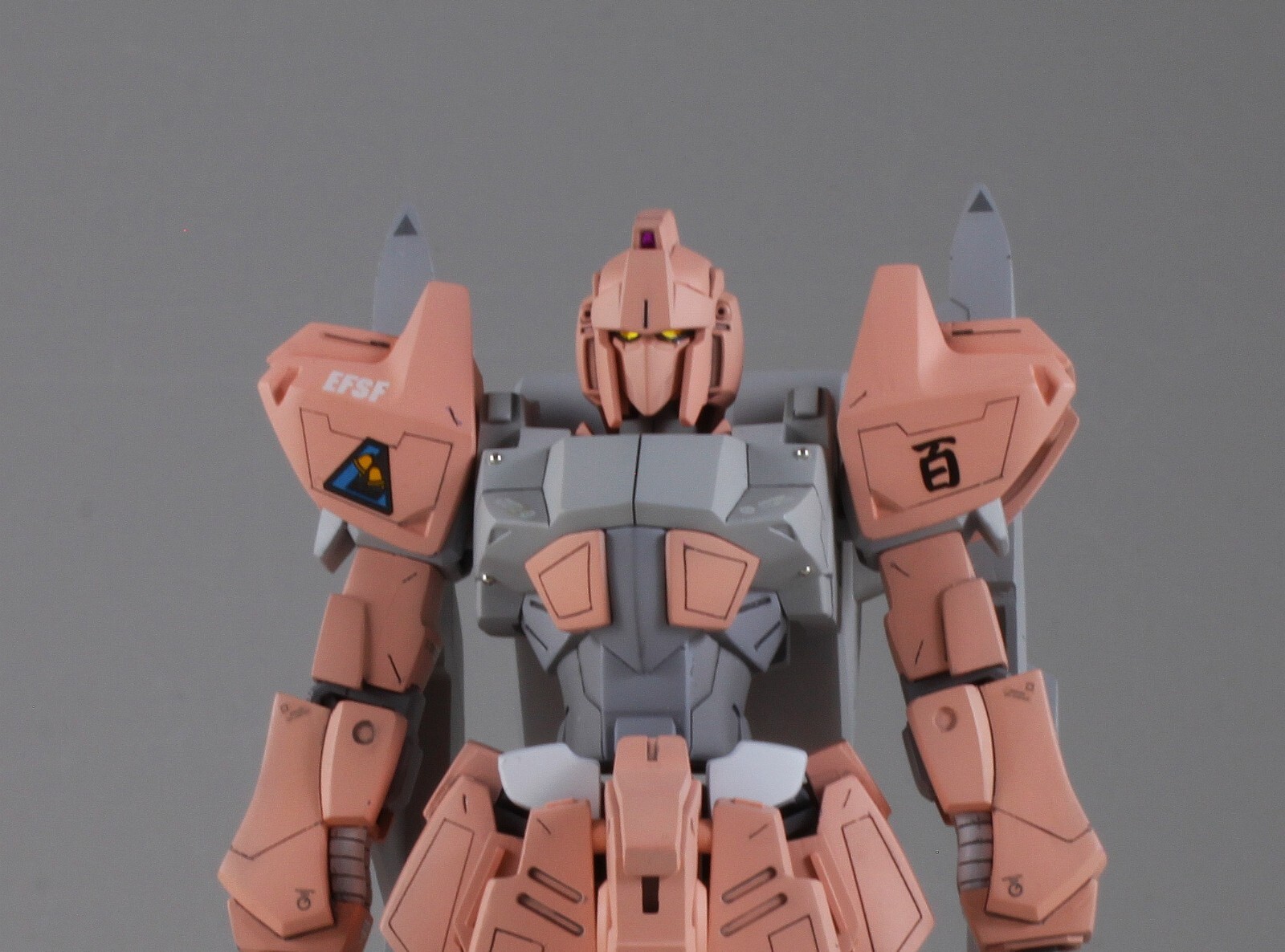 BANDAI - HGBF1/144 百万式（MEGA−SHIKI） Amazon.com: Bandai Hobby HGBF 1/144 Mega Shiki Model Kit