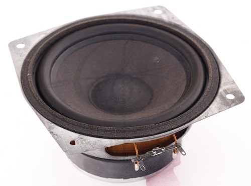 603 ベンツ　Bang & Olufsen ポータブルスピーカー 新品【Mercedes×Bang&Olufsen】ポータブルスピーカー