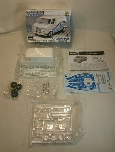 ? NEW Revell Monogram ‘77 Chevy Van 1/24 Scale #85-7221 FREE SHIPPING