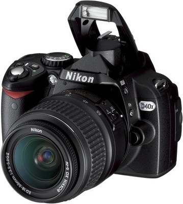 Nikon D40x 10.2MP Digital SLR Camera+18-55mm f/3.5-5.6G ED