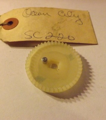 NEW OLD STOCK Ocean City 320 Spinning FISHING REEL Handle Shank
