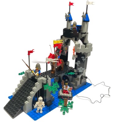 lego royal knights castle 6090 vintage 1995s brand new in sealed box 134023095671