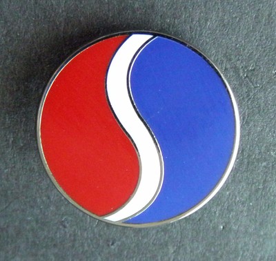 STUDEBAKER LAZY S USA AUTOMOBILE CAR LAPEL PIN BADGE 3/4 INCH