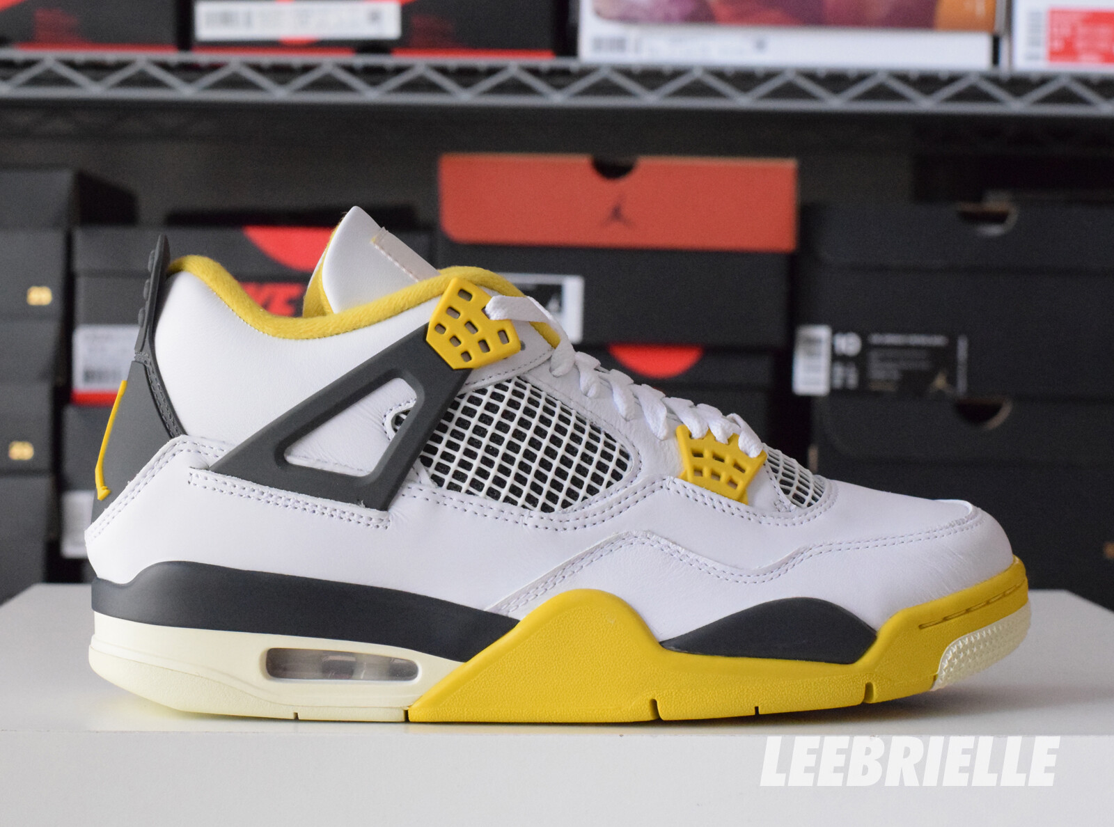 Pre-owned Jordan Nike Air  4 Retro Vivid Sulfur Aq9129-101 Women's Size In White