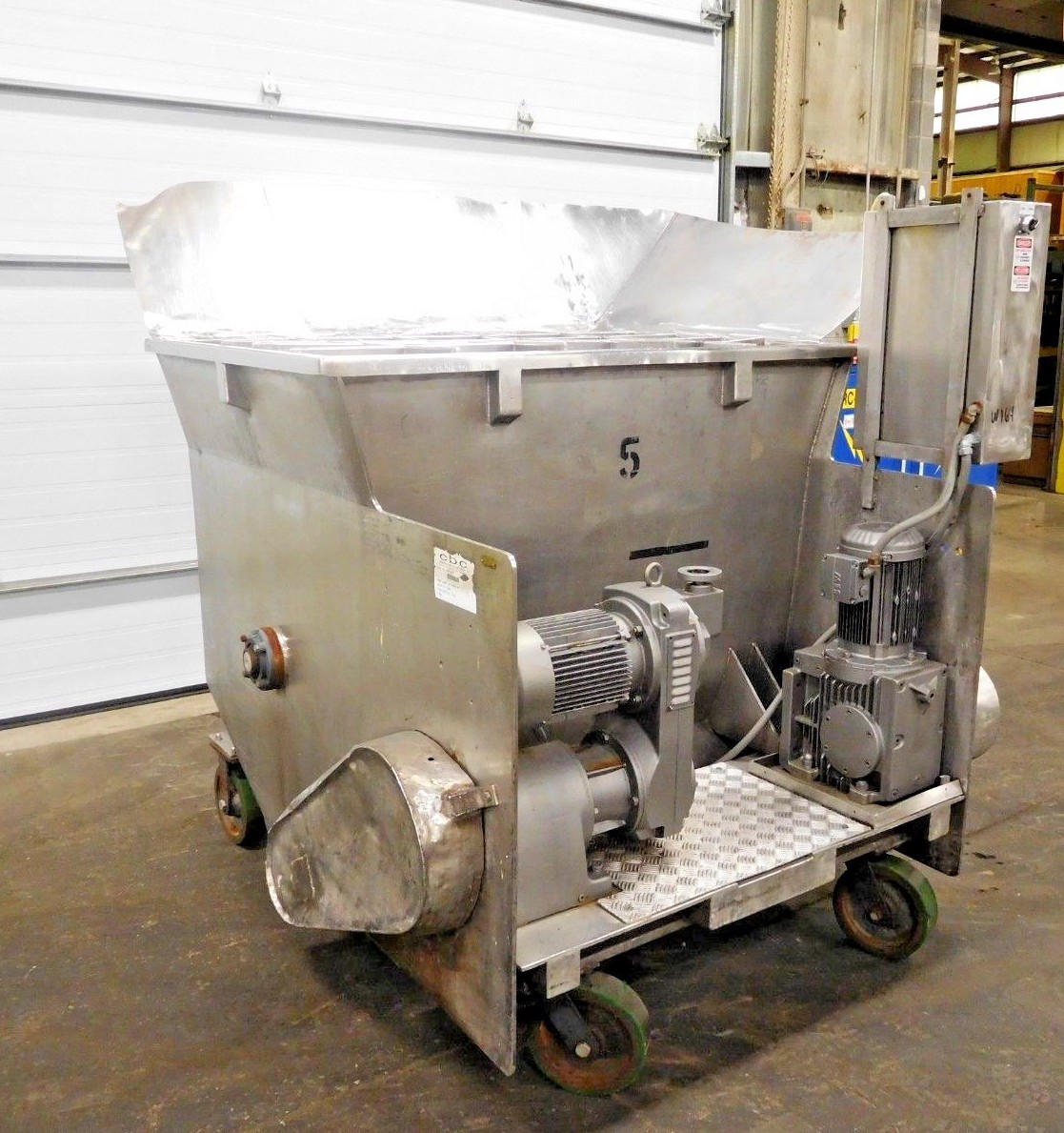 MD-2, BAKER PERKINS MIXER BLENDER JAM HOPPER. 304SS. 3 HP. 230YY/460Y. 1735 RPM.