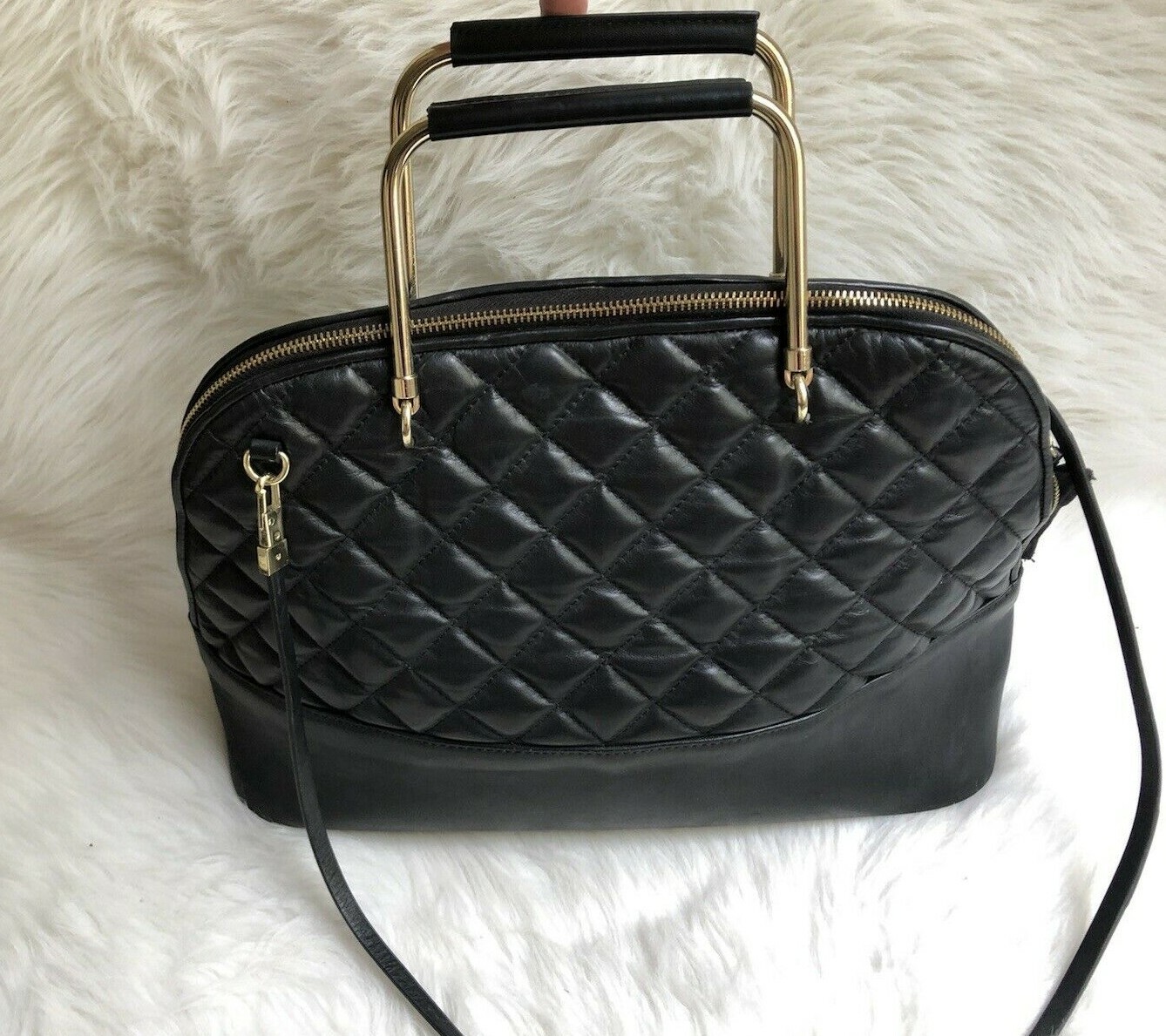 バッグ zara city lethr bag RARE!!! Zara City Bag Leather Quilted With Metal Handles in