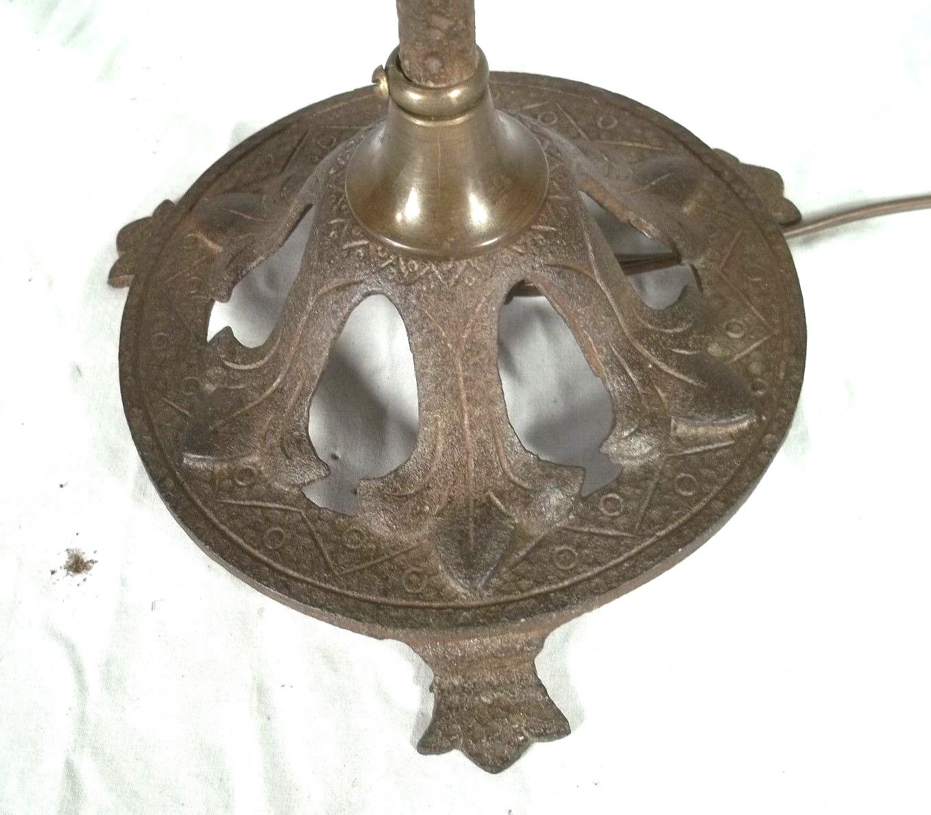 VINTAGE EARLY 20th CENTURY ARTS+CRAFTS IRON+BRASS DOUBLE ARM LAMP