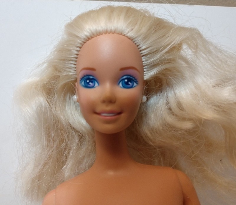 barbie blue eyeshadow