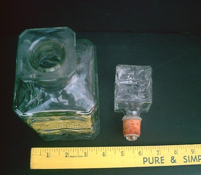 VINTAGE Collectible Heavy Glass Molded Decanter w/Cork Top Elegant Mold Design @