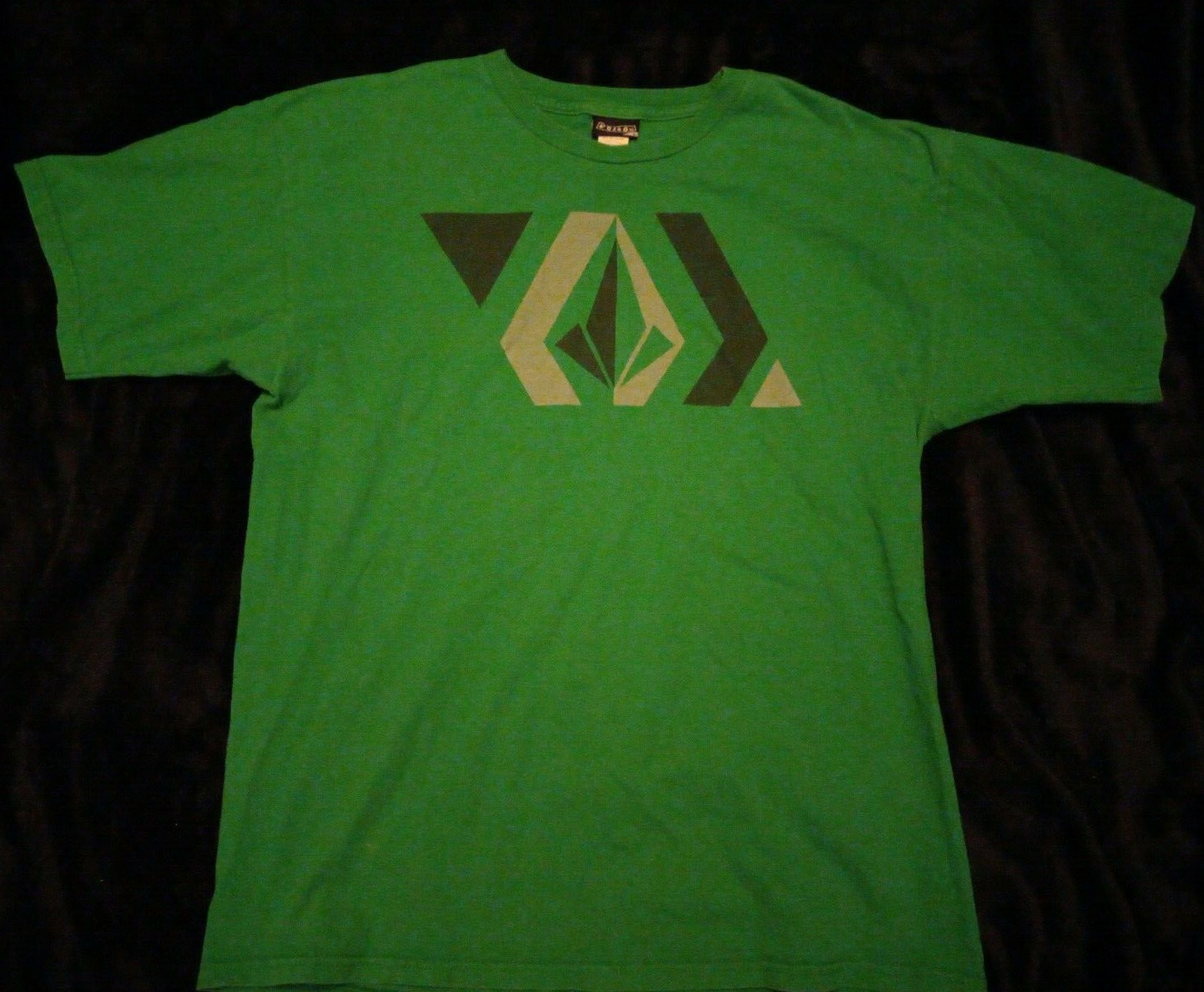 Men's Large Green Vintage Volcom T Shirt Classic Logo | eBay Men's Large Green Vintage Volcom T Shirt Classic Logo | eBay