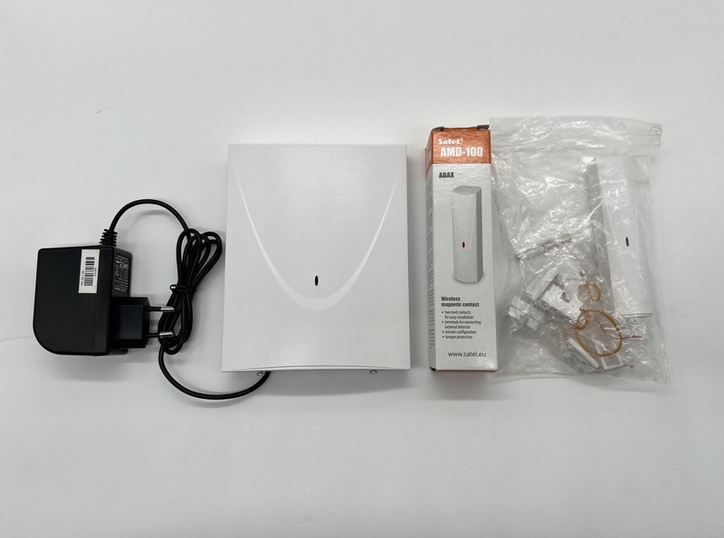 Satel Abax Bundle Acu-100 & 2x Amd-100
