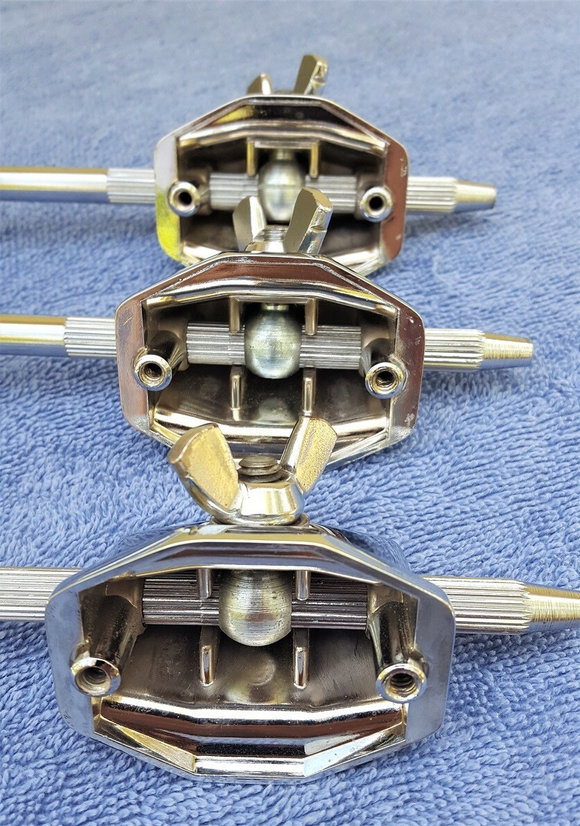 VINTAGE LUDWIG FLOOR TOM LEGS AND MOUNTS – 17” – NEAR MINT!