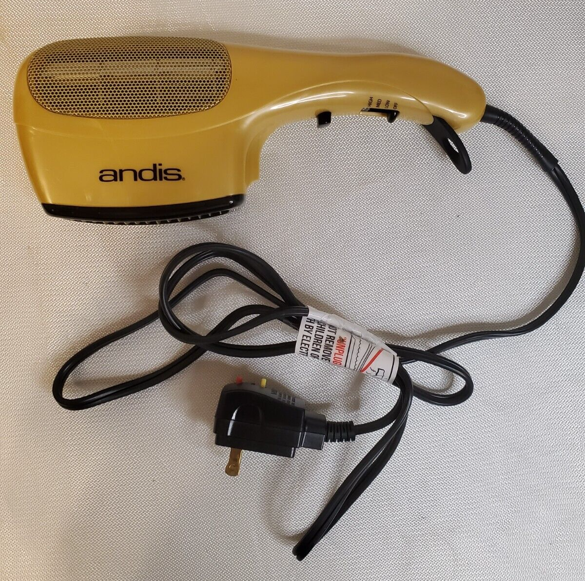 Andis Ceramic Ionic Styler Hair Blow Dryer, Yellow, Pre-owne