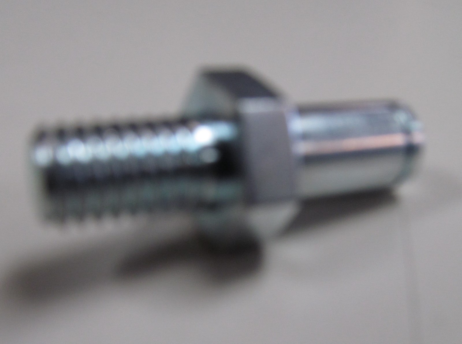 Graco Stud for mounting Lever Arm Reels - GR178692