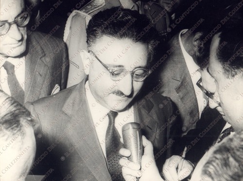 On Giovanni LEONE dichiarazione ai giornalisti Incarico governo Fotografia - Picture 1 of 2