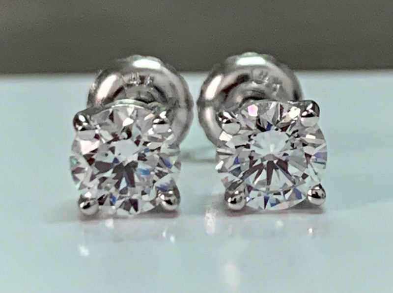 2.00 CT 100% Pure  Diamond Studs Earrings 14k Solid Gold E VVS1 White or Yellow