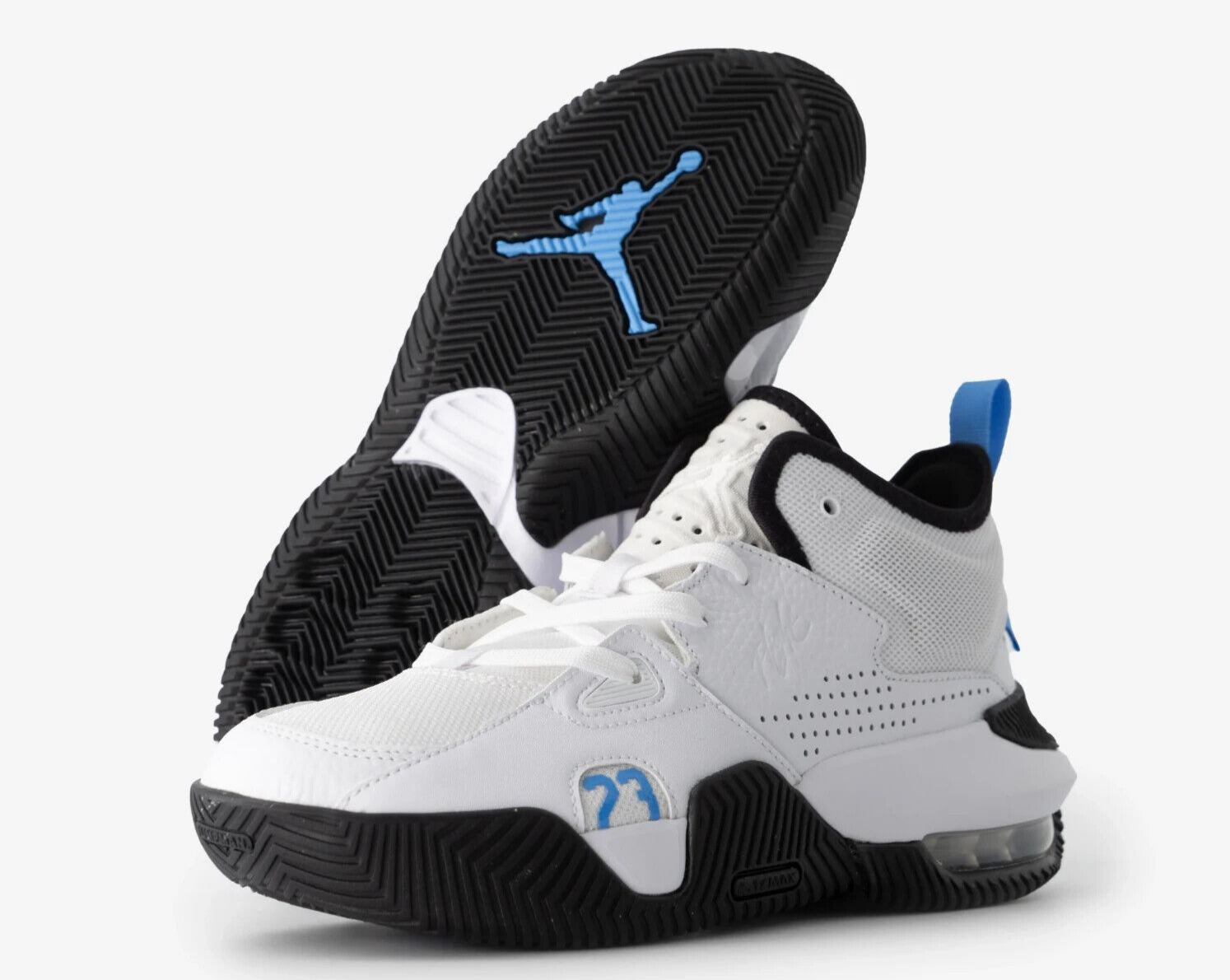 AIR JORDAN STAY LOYAL 2 TRAINERS. WHITE BLACK