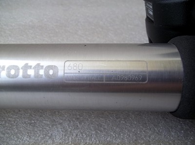 EUC ~ Manfrotto 486RC2 Ball Head & Plate w/680 4 Section Monopod ~ SHIPS FREE