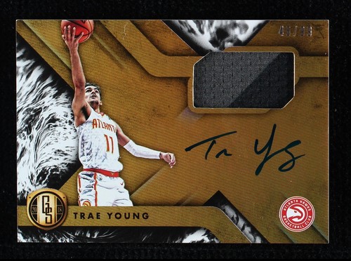 2018-19 Panini Chronicles - Trae Young #GS-TYG