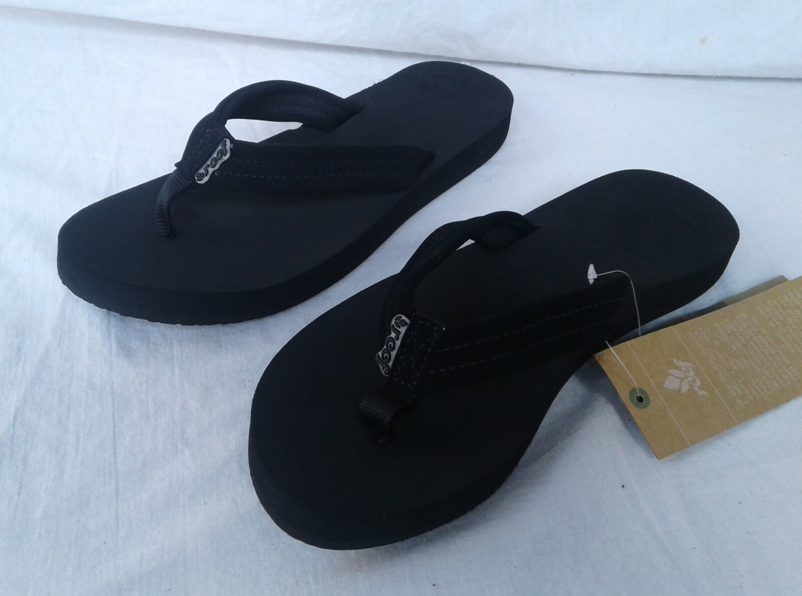 New Women's Cushion Breeze Flip Flops Black