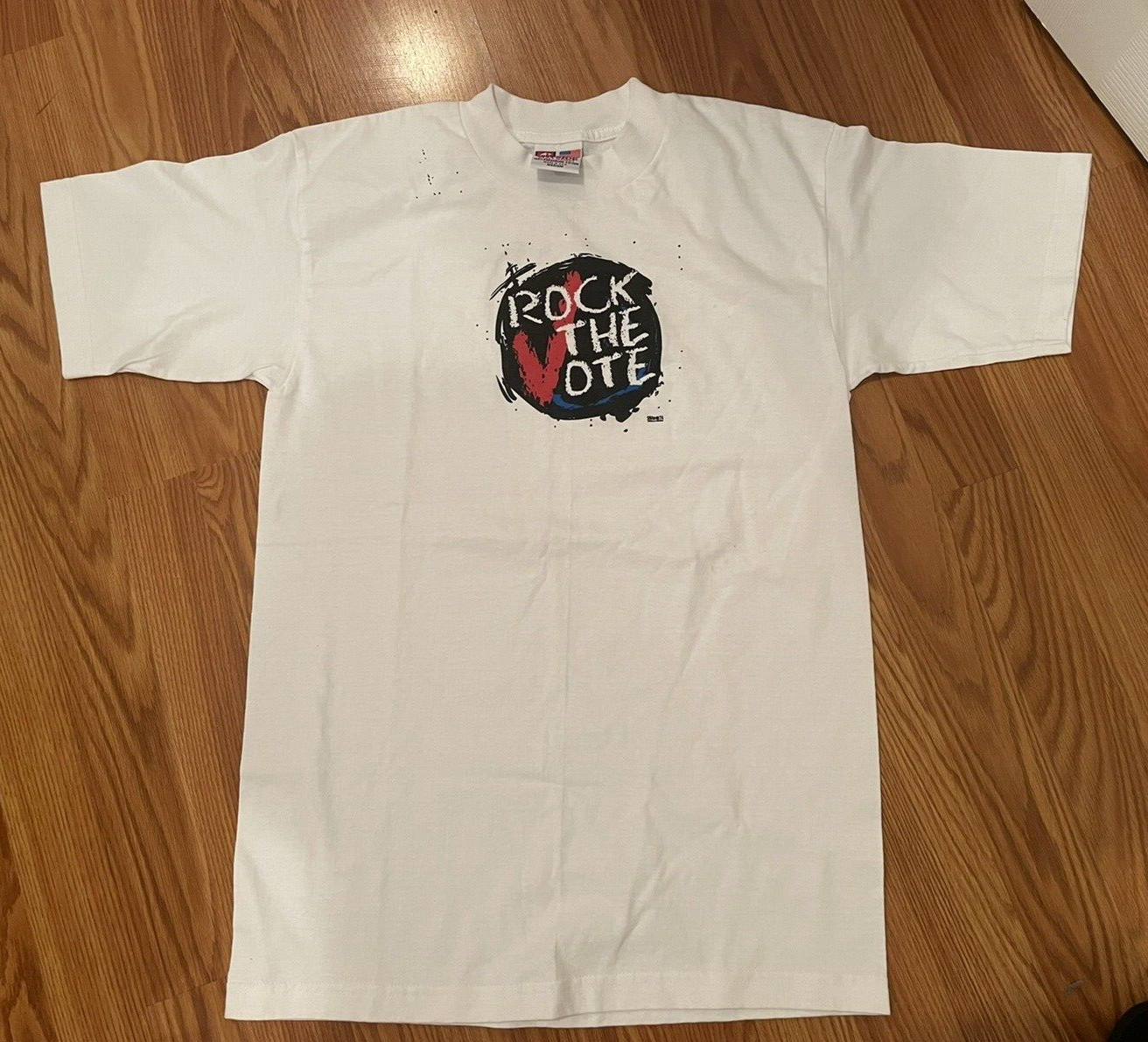 Vintage MTV 90's Rock The Vote T-Shirt Size Medium Made in Vintage MTV 90's Rock The Vote T-Shirt Size Medium Made in