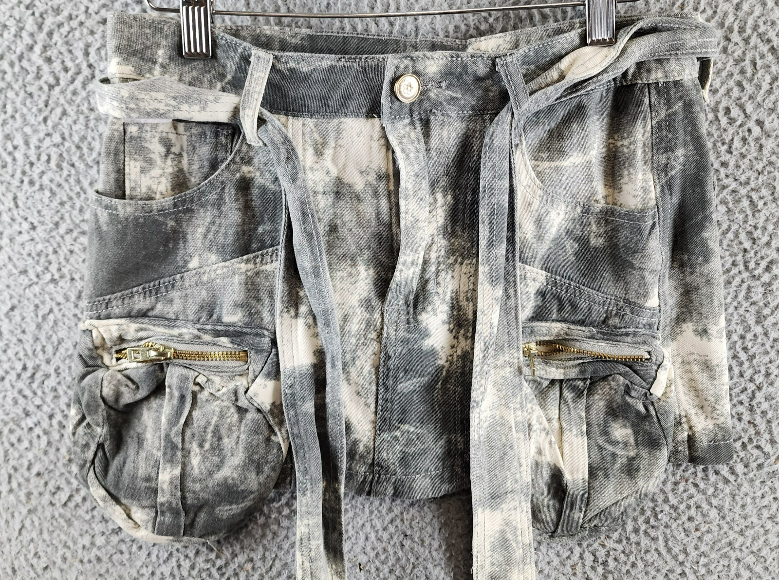 Madonna & Co. Cargo Denim Mini Skirt Women's M Gray Acid Wash Button Zip Closure - Picture 1 of 11