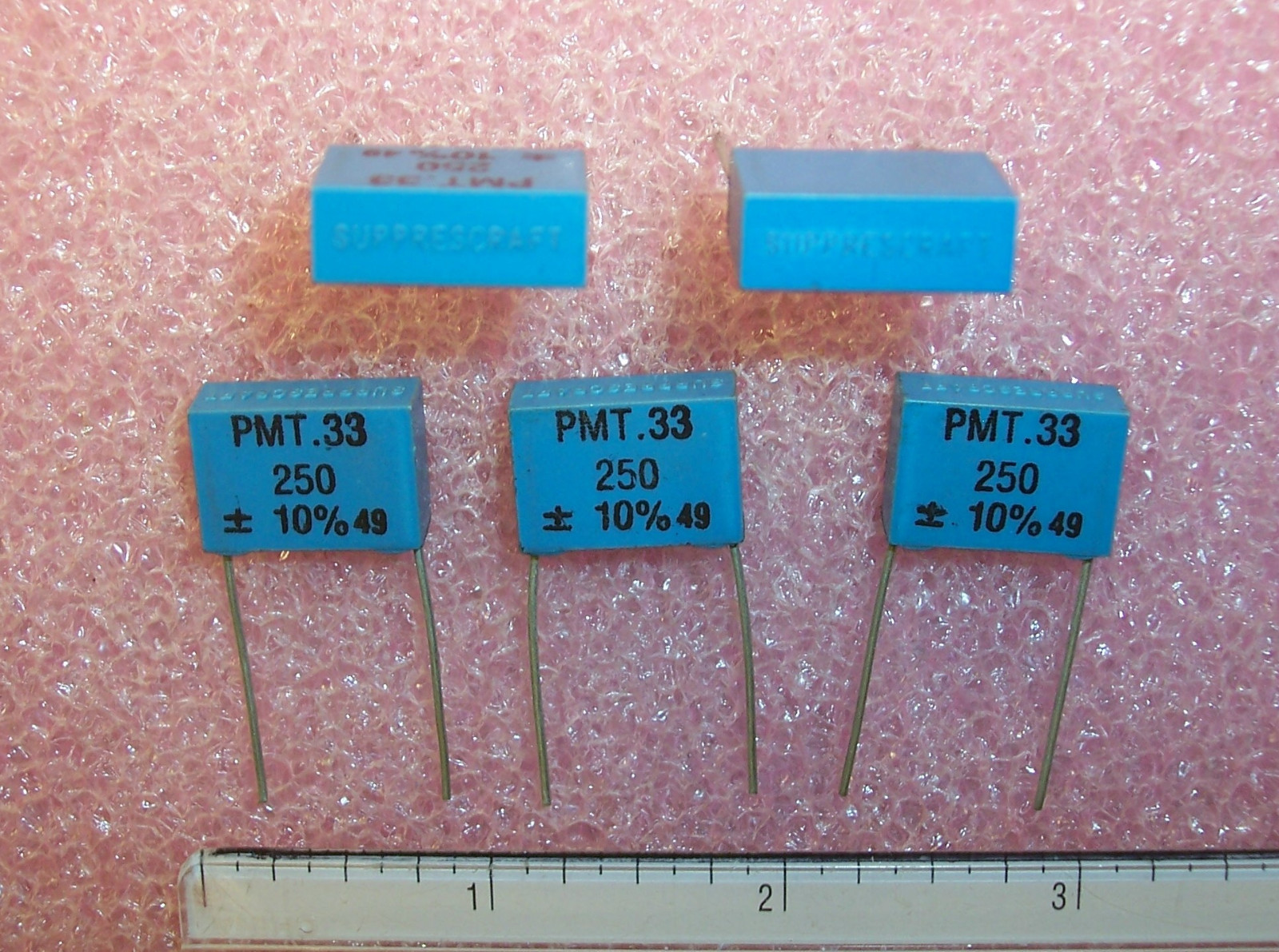 QTY (25) .33uf 250V 10% METALLIZED POLYESTER CAPACITORS QTY (25) .33uf 250V 10% METALLIZED POLYESTER CAPACITORS