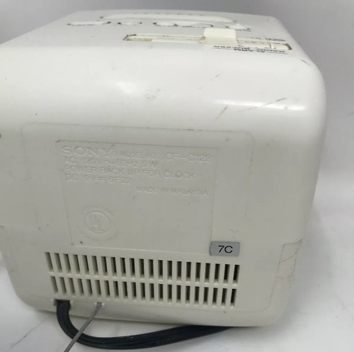 Sony Dream Machine AMFM Clock Radio Alarm Red LED White Cube ICF-C122 Retro