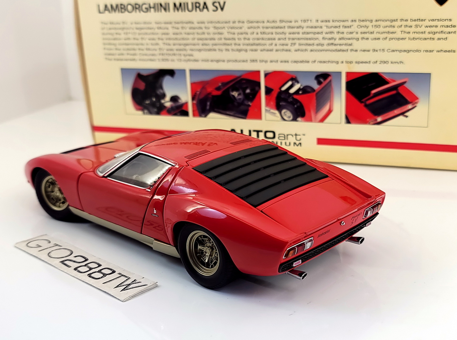 AUTOart 1:18 scale Lamborghini Miura P400 SV Red/Gold Side AUTOart 1:18 scale Lamborghini Miura P400 SV Red/Gold Side